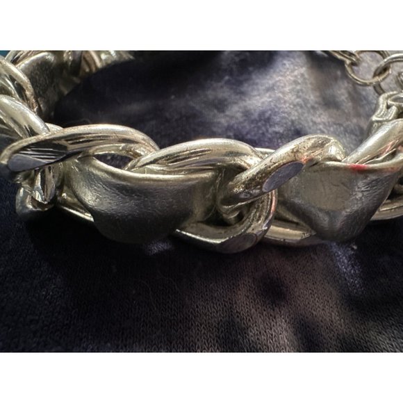 Express Weaved Vegan PU Leather and Metal Chain - Picture 3 of 5
